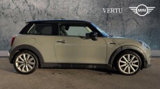 MINI Hatchback 1.5 Cooper Classic II 3dr Petrol Hatchback